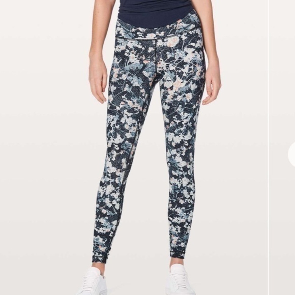 Lululemon Wunder Under Hi-Rise 28" Tight - Sz 8